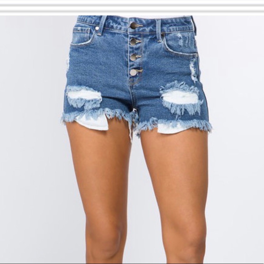Best denim shorts ever!